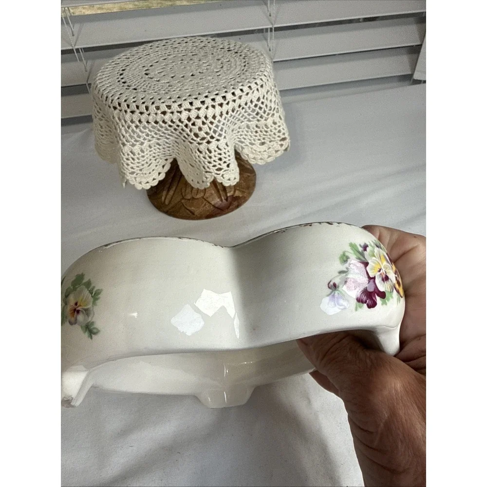 VTG Heart Shaped Pansy Posey Flower Table Top Ring Vase 6.25X5.5
